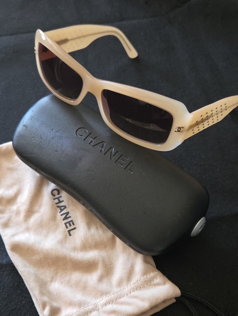 Vintage CHANEL 5099 Quilted Studded Sunglasses Set - Y2K Archive, 2002